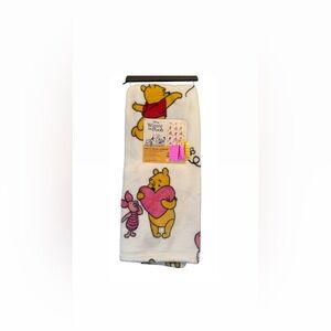 Disney Winnie the Pooh White and Pink Blanket